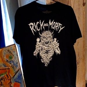 Rick and Morty tee shirt size L NWOT